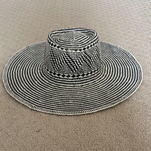 NTW - J. Crew Navy and White Patterned Sun Hat